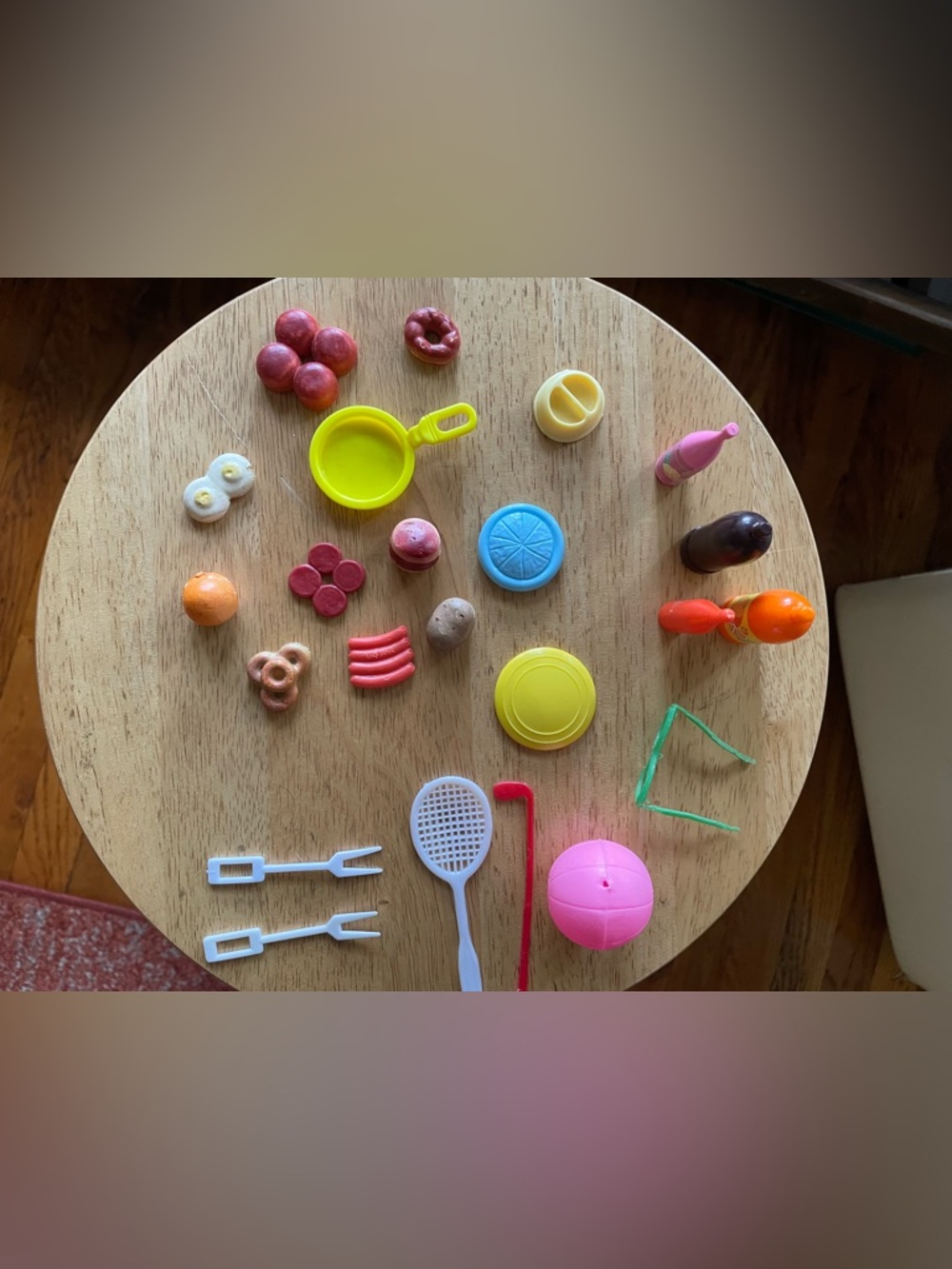Vintage 80s 90s Barbie Midge
Skipper Sports and BBQ Accessories